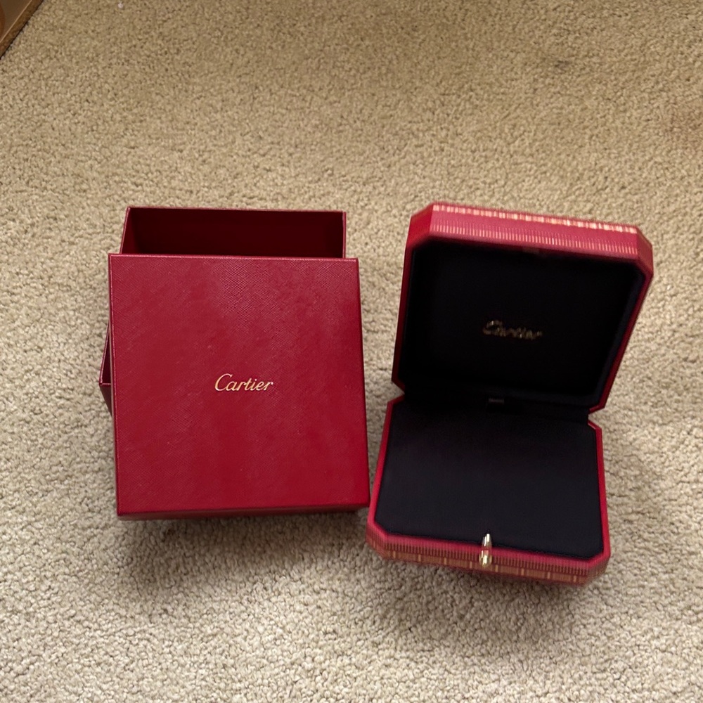 Authentic Cartier necklace Red and Black Box